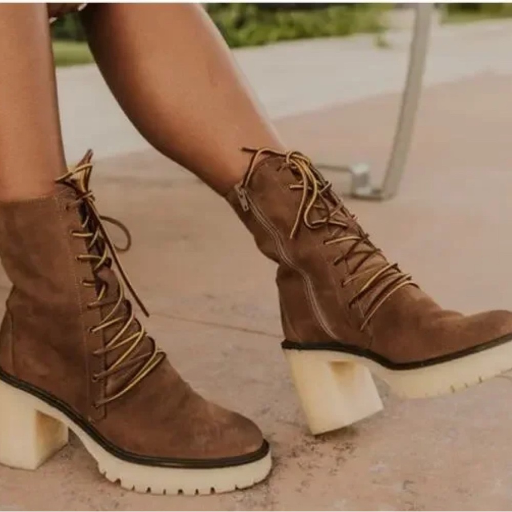 Free People womens Dylan Lace-Up Ankle Boots size 38